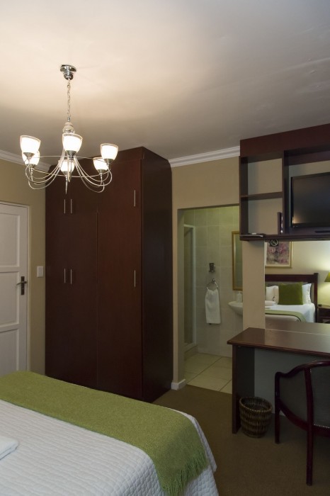 Bayswater Lodge 59/100