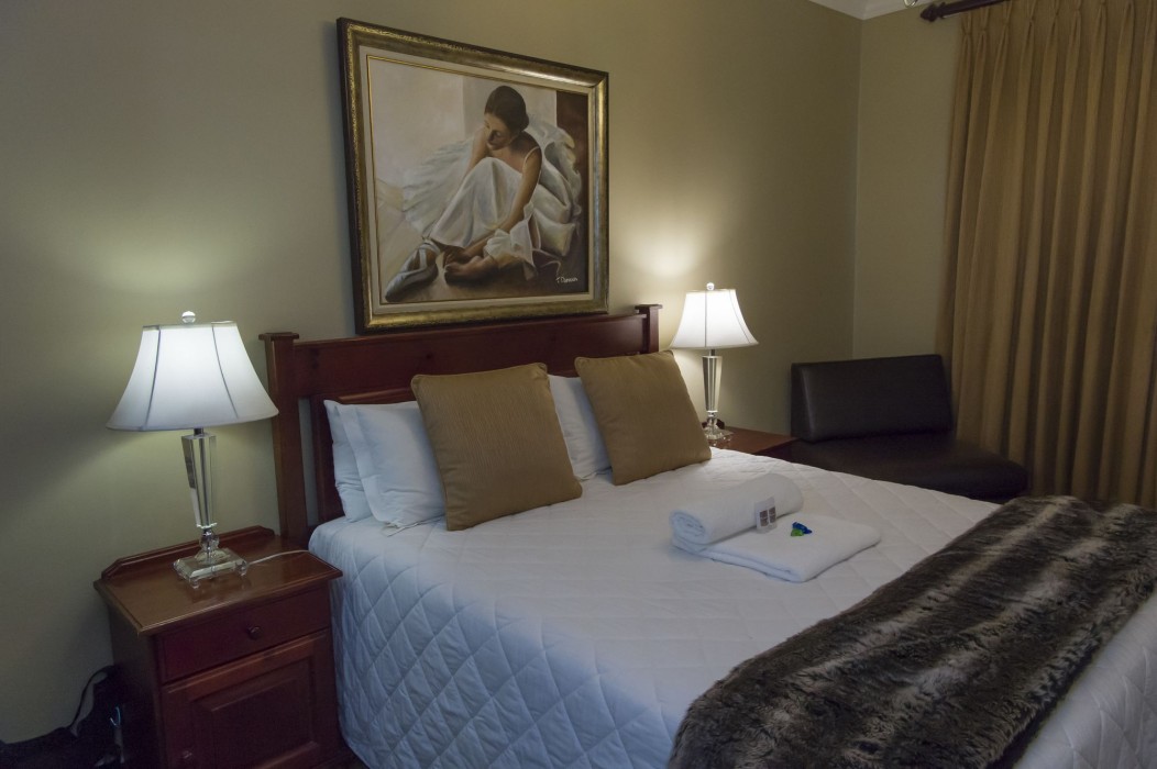 Bayswater Lodge 45/100