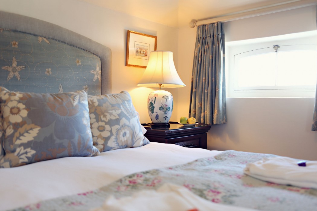 Ashbourne House Guest House 37/93