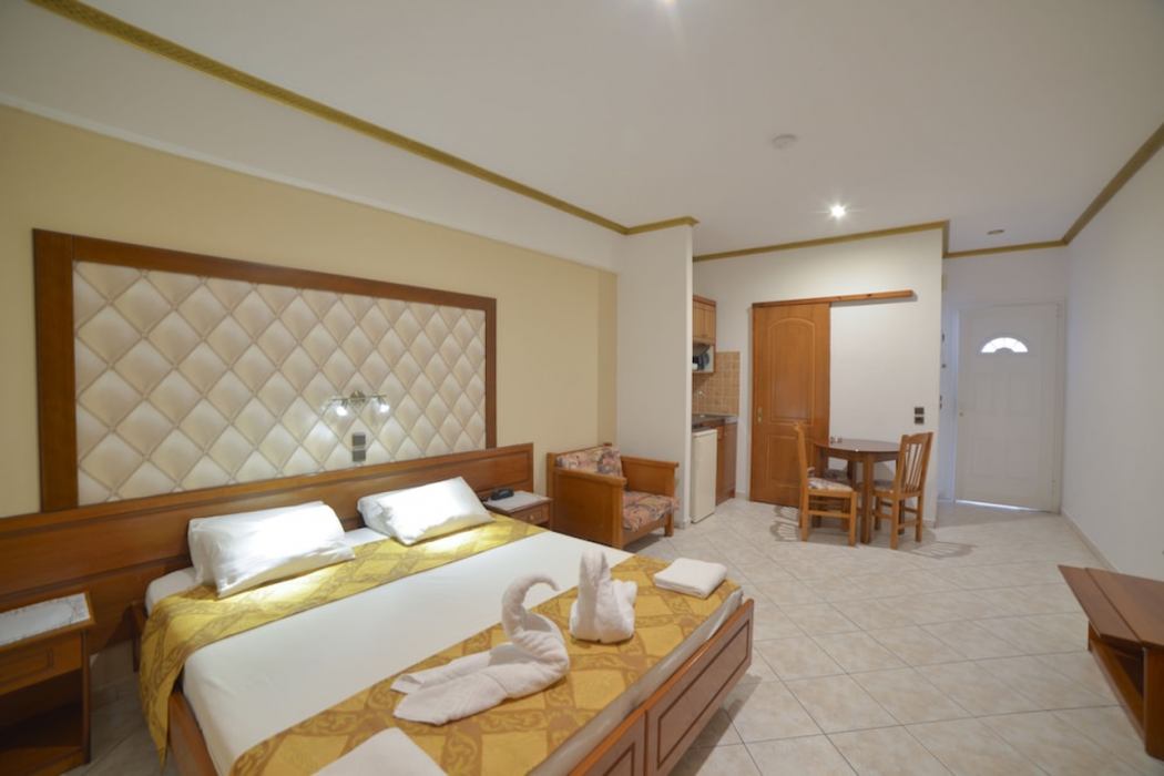 Angelina Hotel and Apartments 17/60