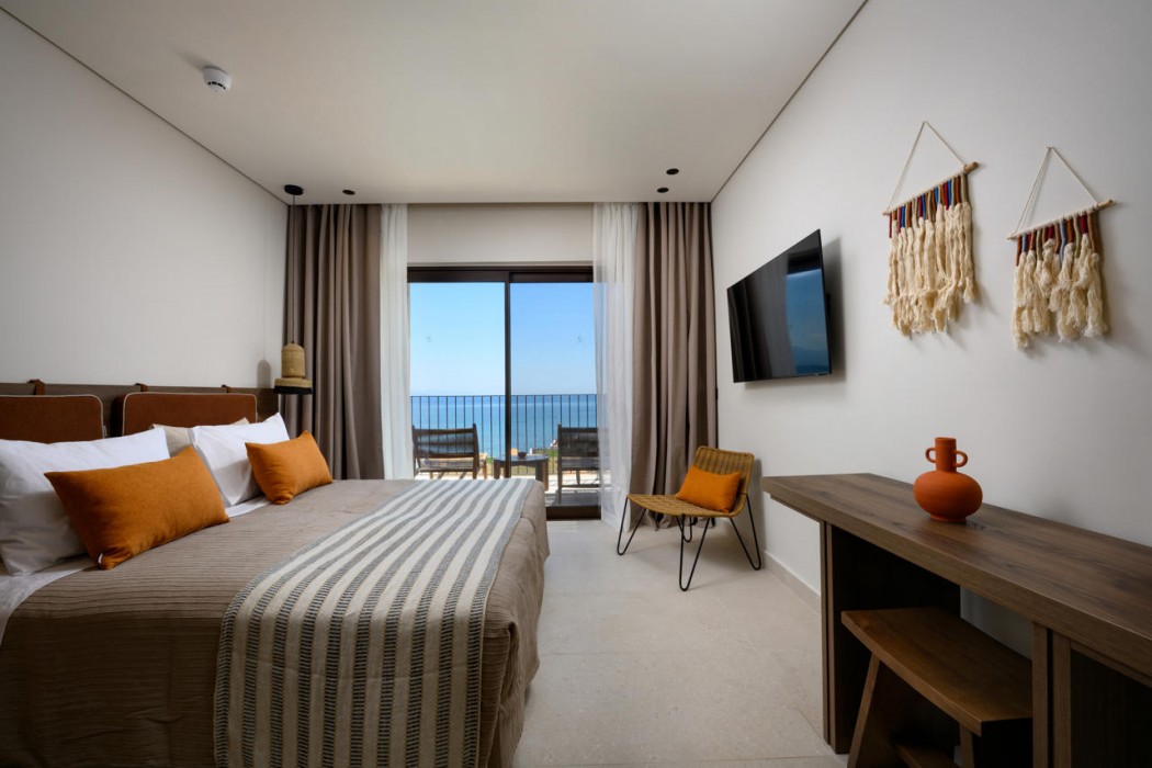Cabo - Adults Only 9/75