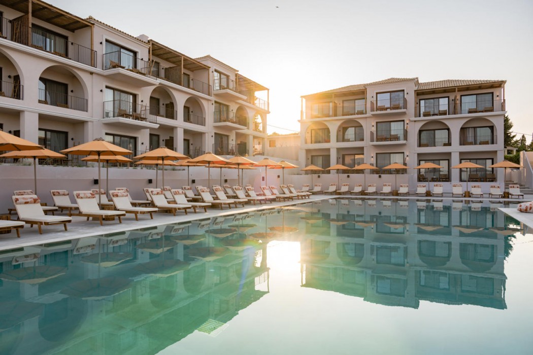 Cabo - Adults Only 32/75