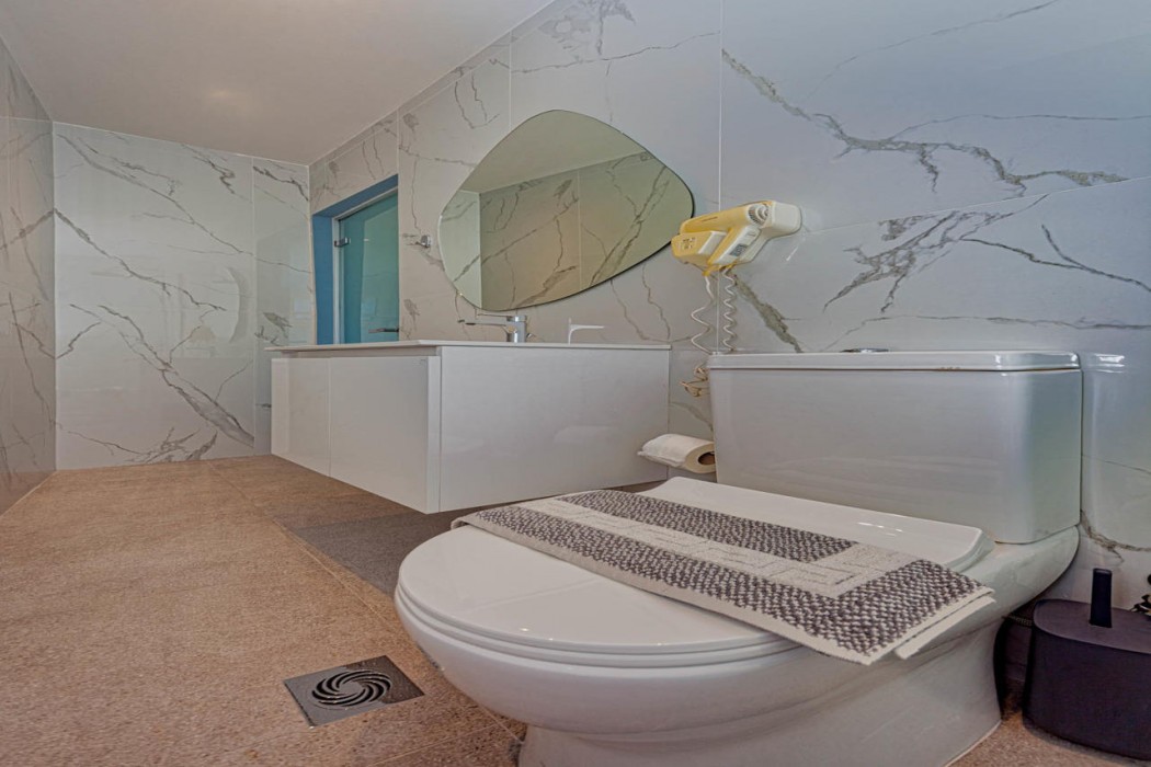 Island Beach Resort And Annex Adults Only 48/81