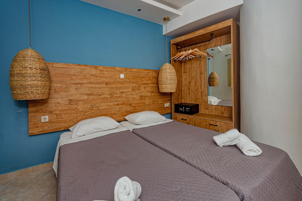 Island Beach Resort And Annex Adults Only 24/81
