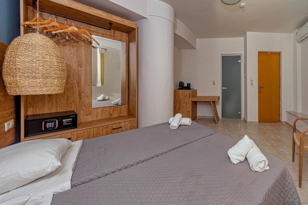 Island Beach Resort And Annex Adults Only 34/81
