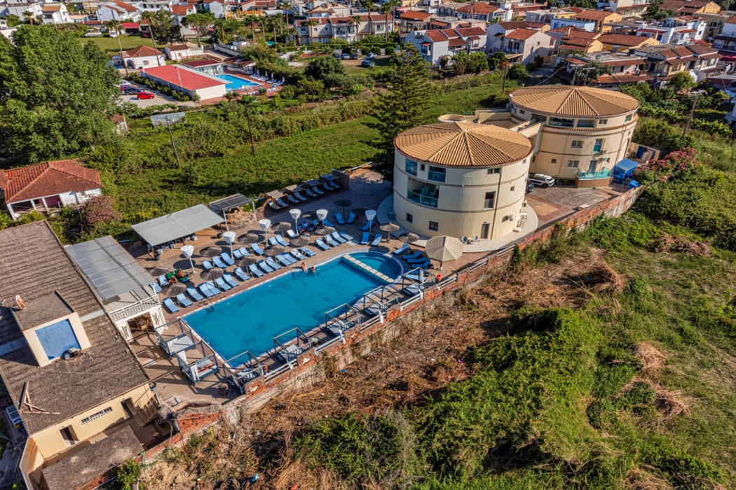 Island Beach Resort And Annex Adults Only 6/81