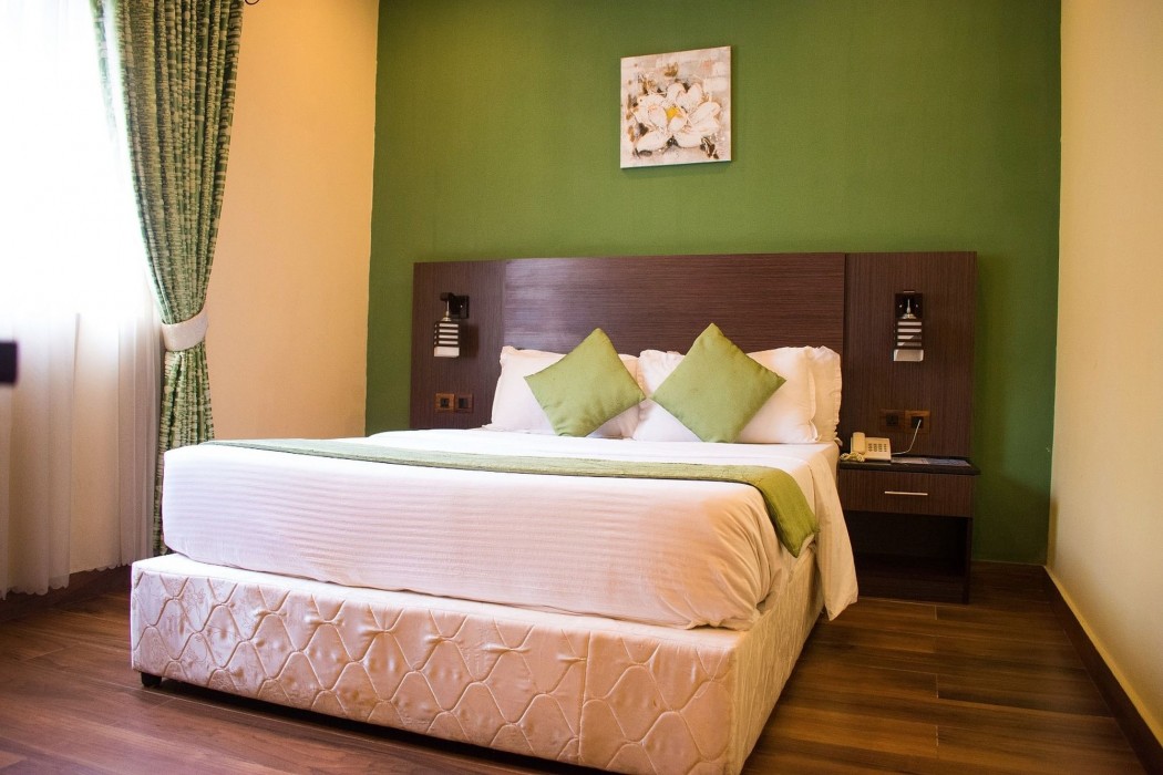 Atlantic Hotel And Suites 26/83