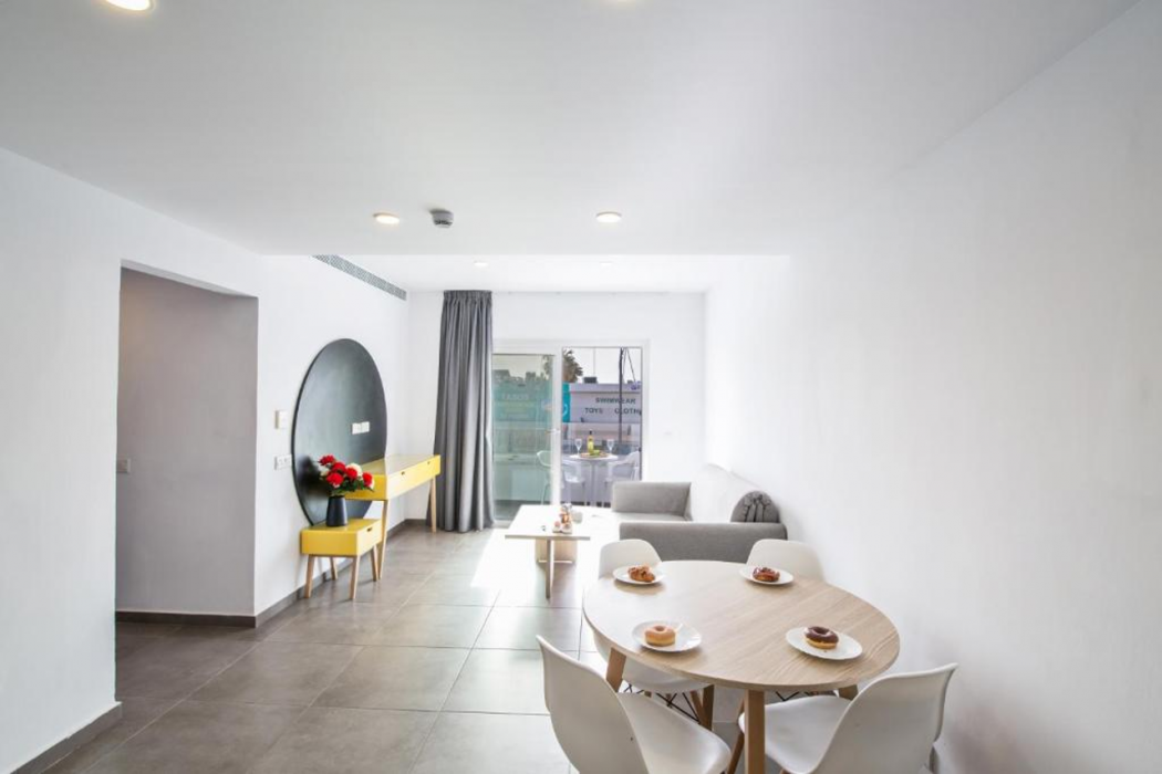 Anthea Hotel Apartments 22/60