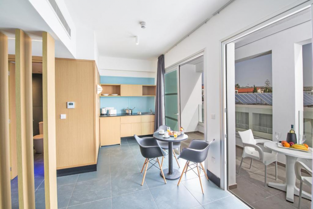 Anthea Hotel Apartments 16/60