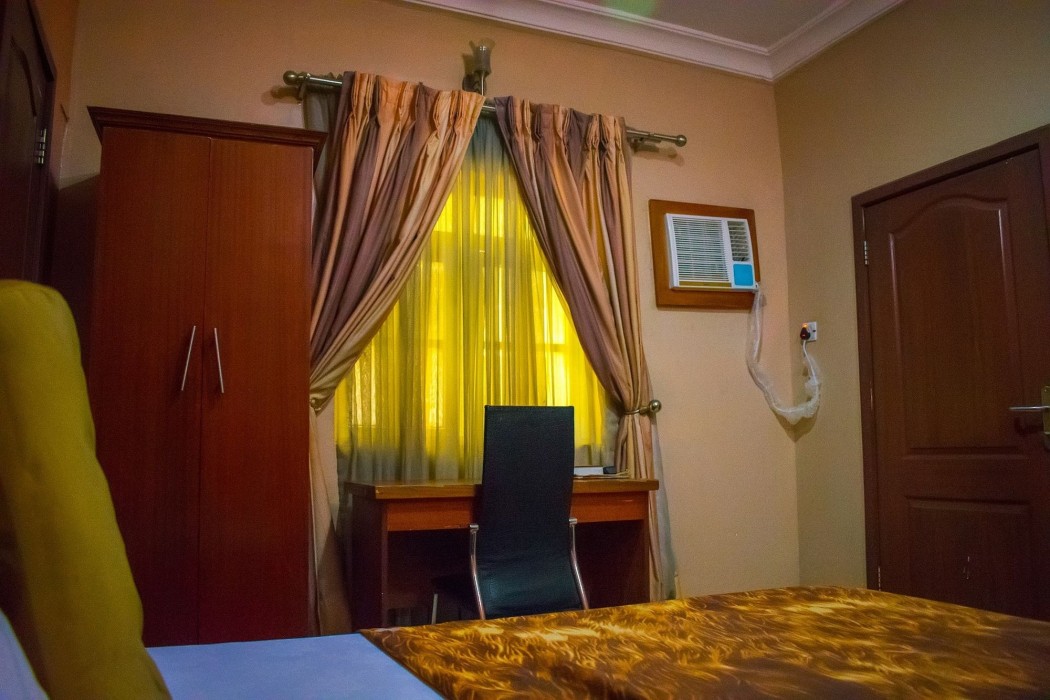 Golden Destiny Hotel Limited 65/100