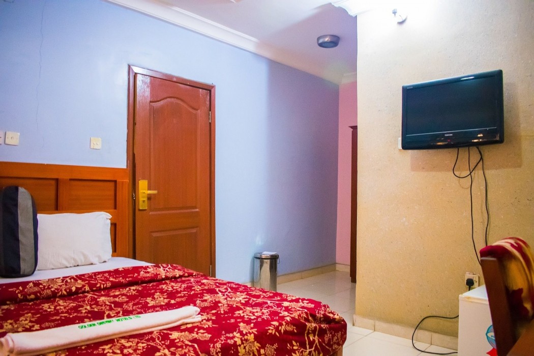 Golden Destiny Hotel Limited 75/100