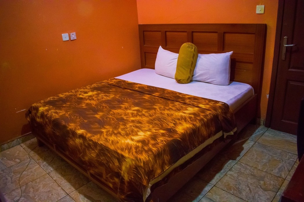 Golden Destiny Hotel Limited 60/100