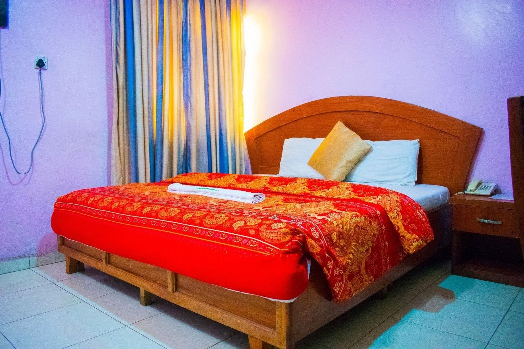 Golden Destiny Hotel Limited 58/100