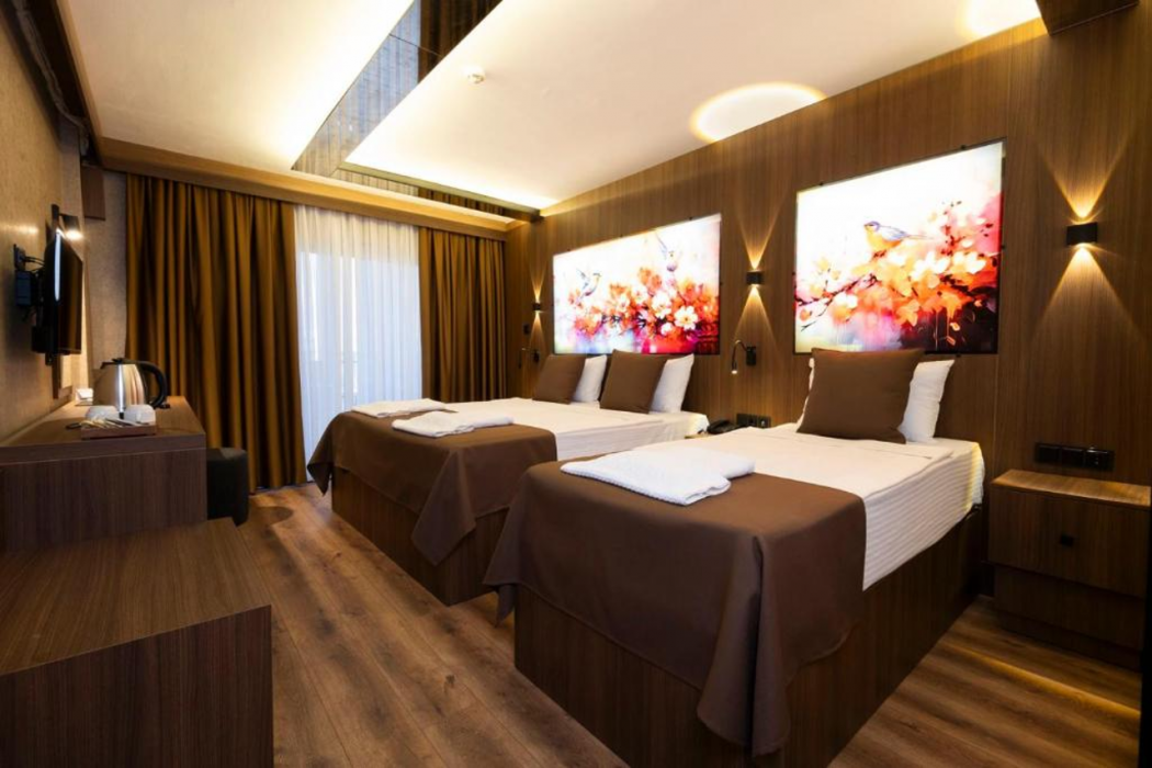 Duqqan Deluxe Hotel 12/63