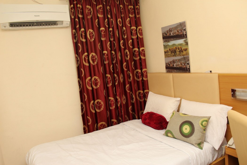 Avital Suites And Resort 45/75