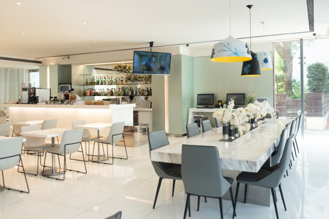 Ambience Hotel 30/58