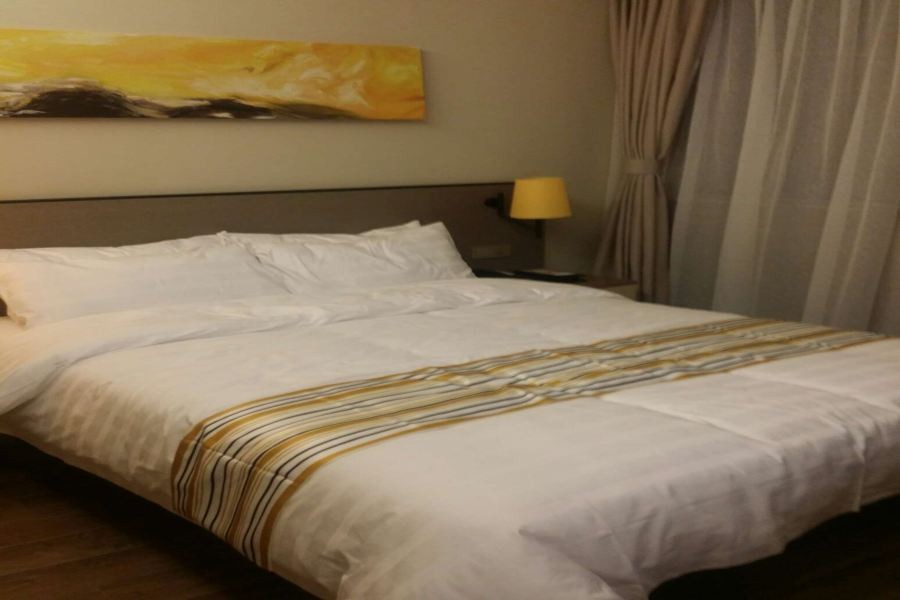 Home Inn Plus (Wuxi Zhongshan Road Shenglimen Metro Station) 27/57