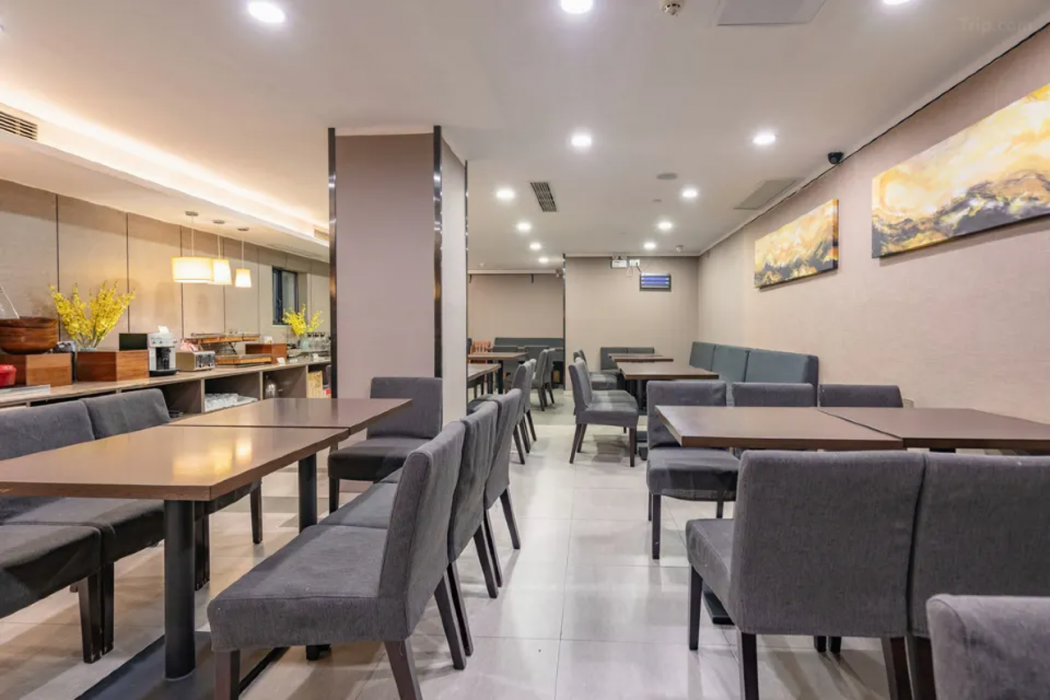 Home Inn Plus (Hangzhou West Lake lakeside Wushan Plaza Hefang Street store) 26/40