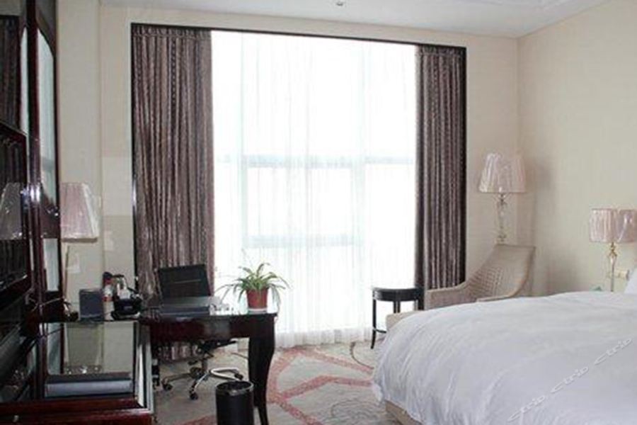 Jinyue Hotel 14/45