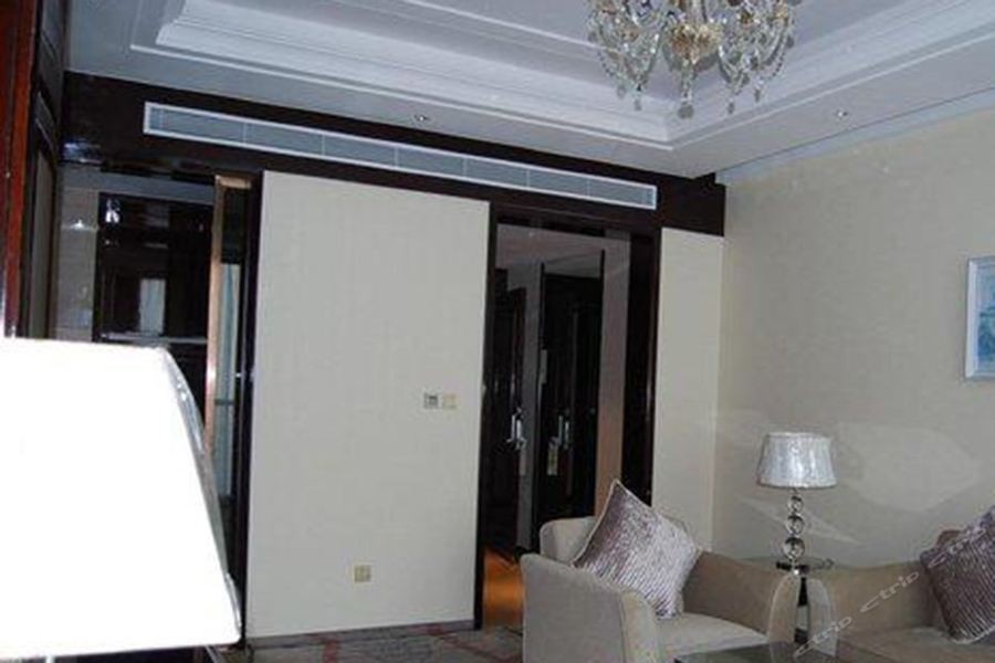 Jinyue Hotel 19/45