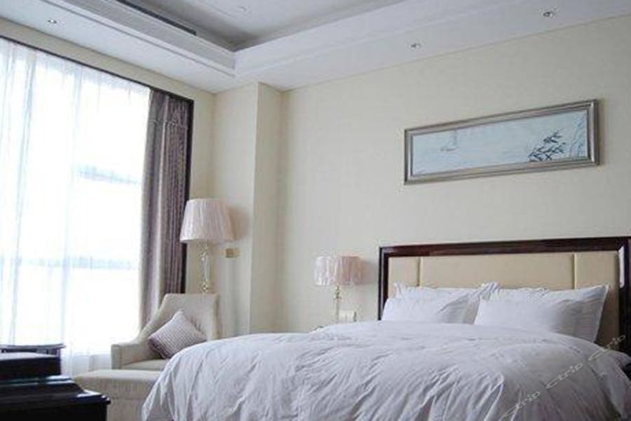 Jinyue Hotel 20/45