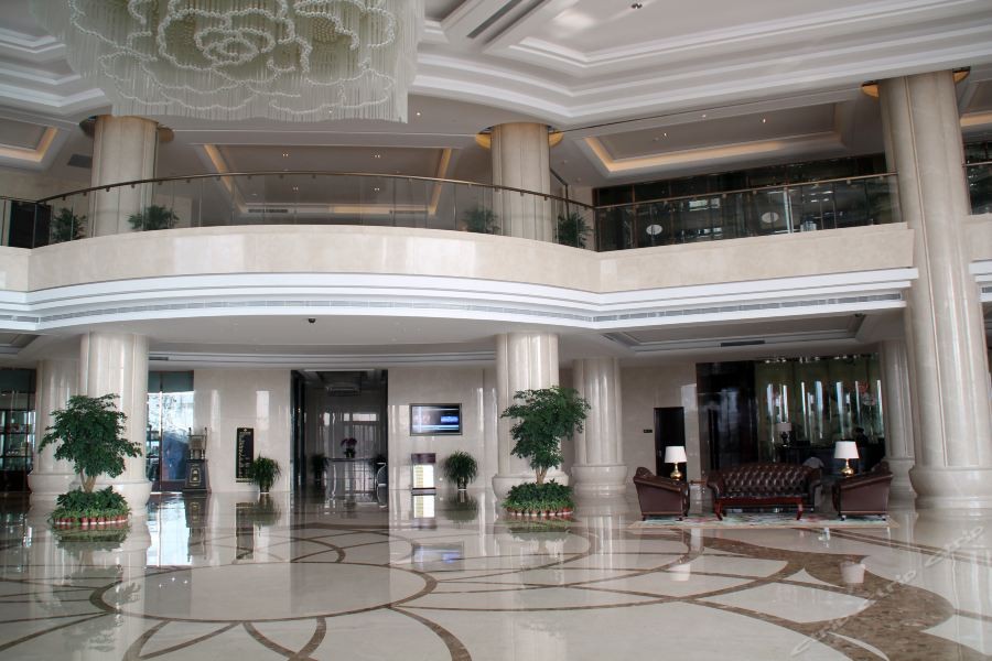 Jinyue Hotel 28/45