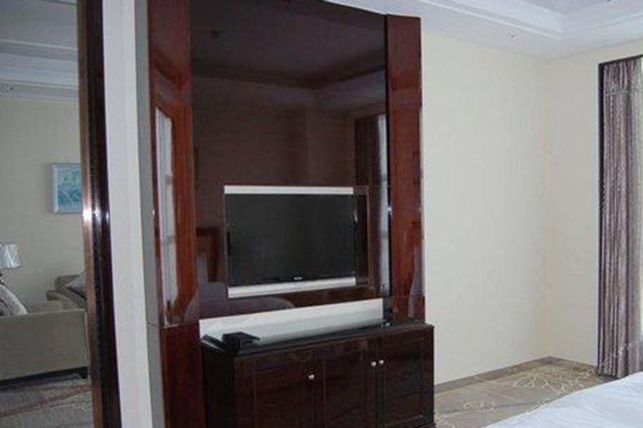 Jinyue Hotel 15/45