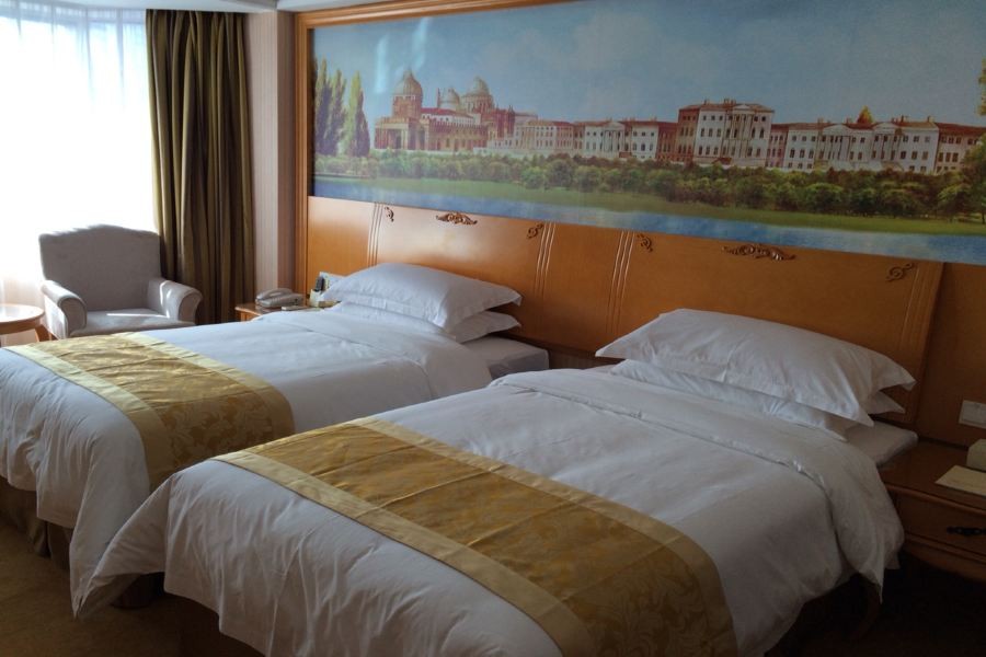 Vienna International Hotel (Zhuhai Lovers Middle Road Haibin Store) photo4