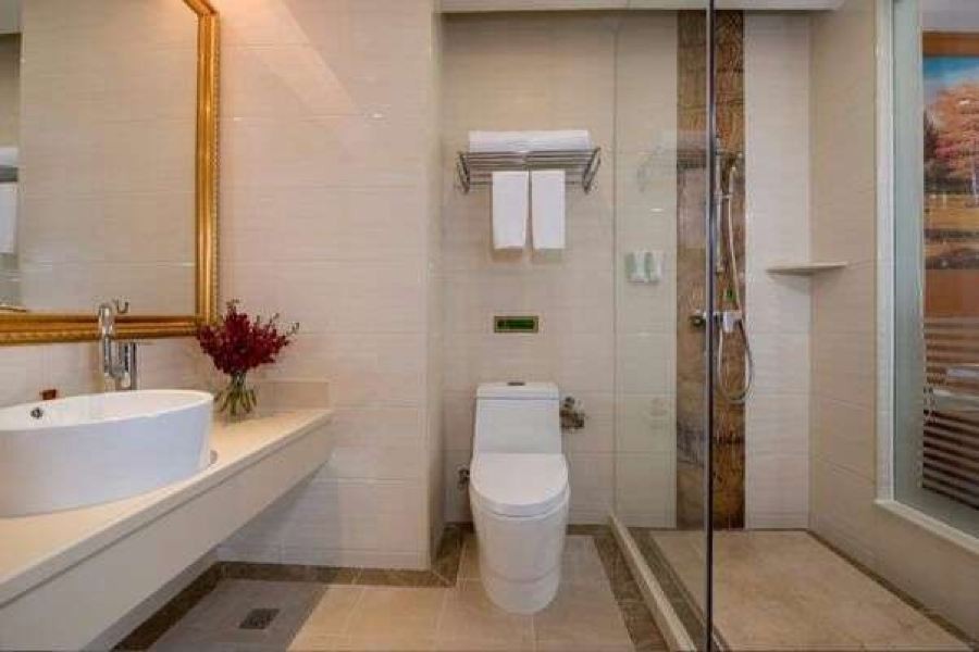 Vienna International Hotel (Zhuhai Lovers Middle Road Haibin Store) photo2