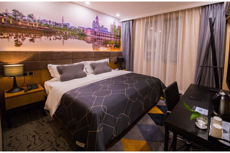 Chonpines Hotel (Huizhou Huidong Hongling Avenue) 46/68