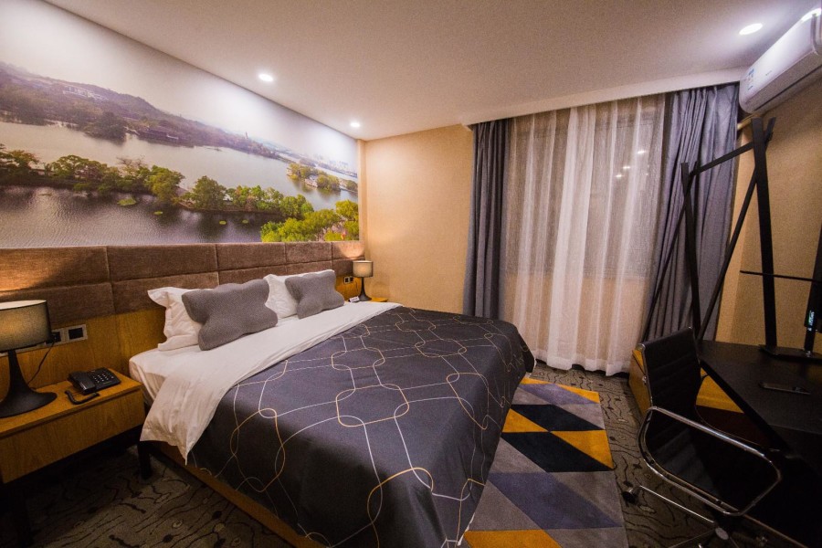 Chonpines Hotel (Huizhou Huidong Hongling Avenue) 30/68