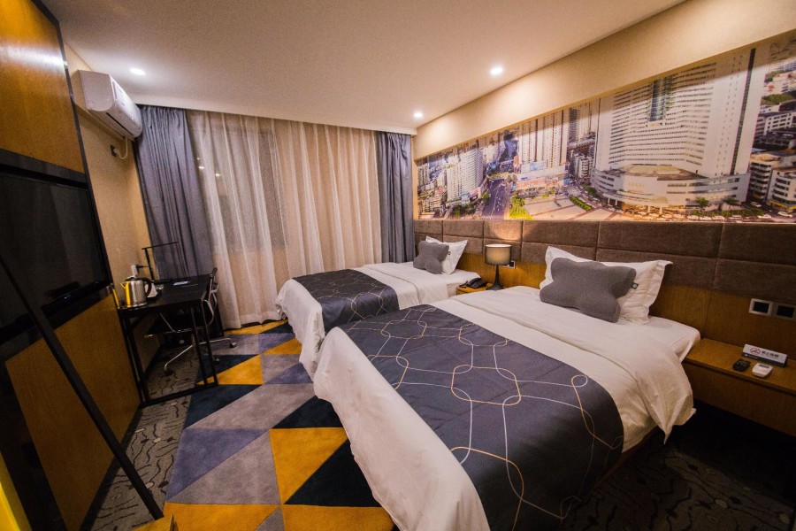Chonpines Hotel (Huizhou Huidong Hongling Avenue) 51/68