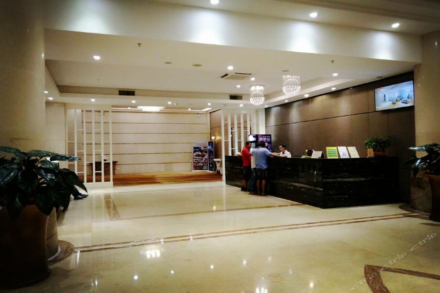 Bafang Junyue Hotel (Zhanjiang Yingzhan Square) — photo 5