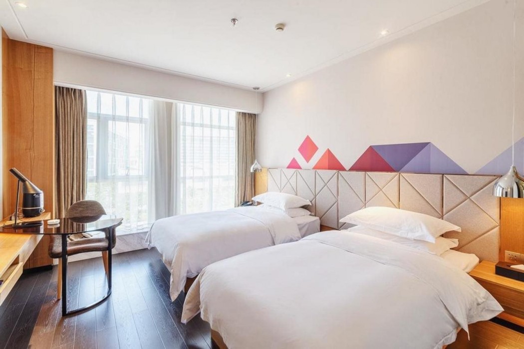 Borrman Hotel (Kunming Changshui International Airport Center) 4/8