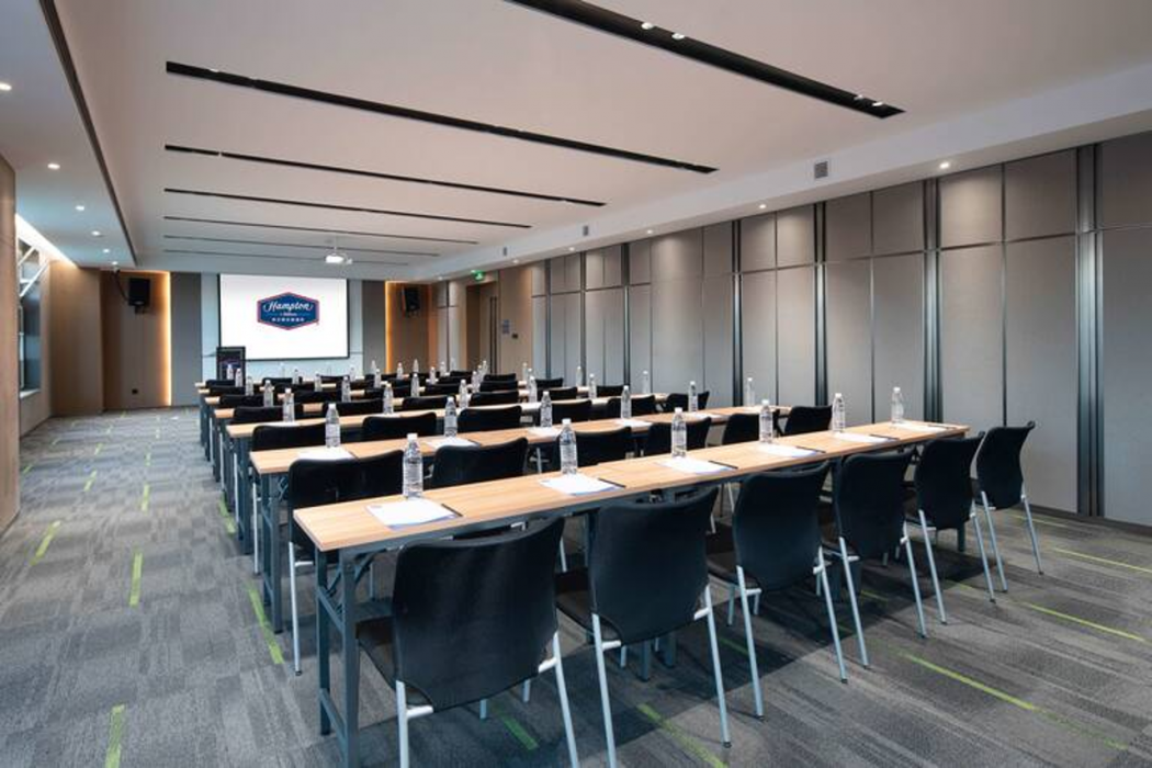 Hampton by Hilton Beijing Wuzi Xueyuan Road 17/26