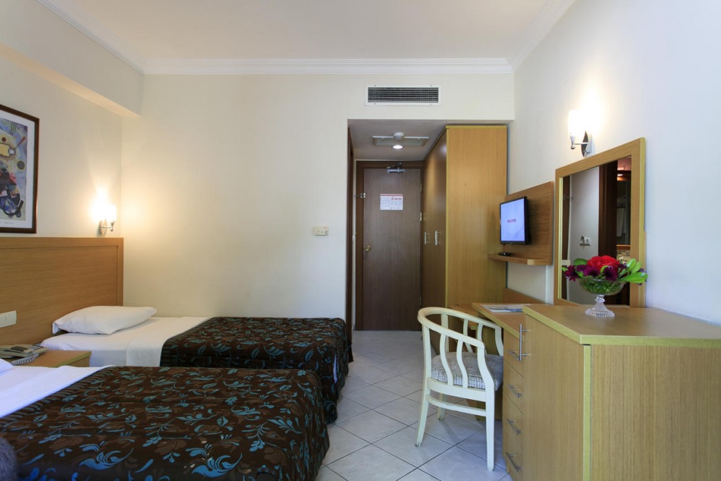 Perdikia Beach Hotel 11/44