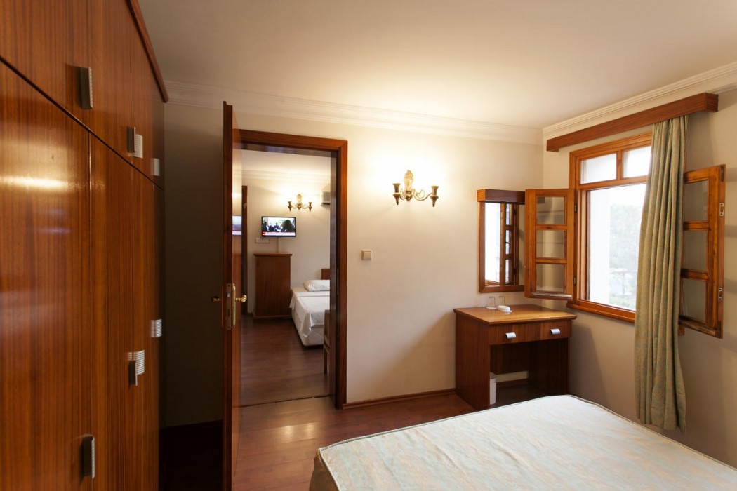 Perdikia Beach Hotel 12/44