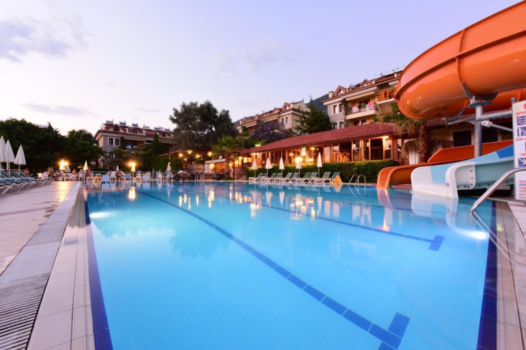 Perdikia Hill Family Resort Villas 25/68