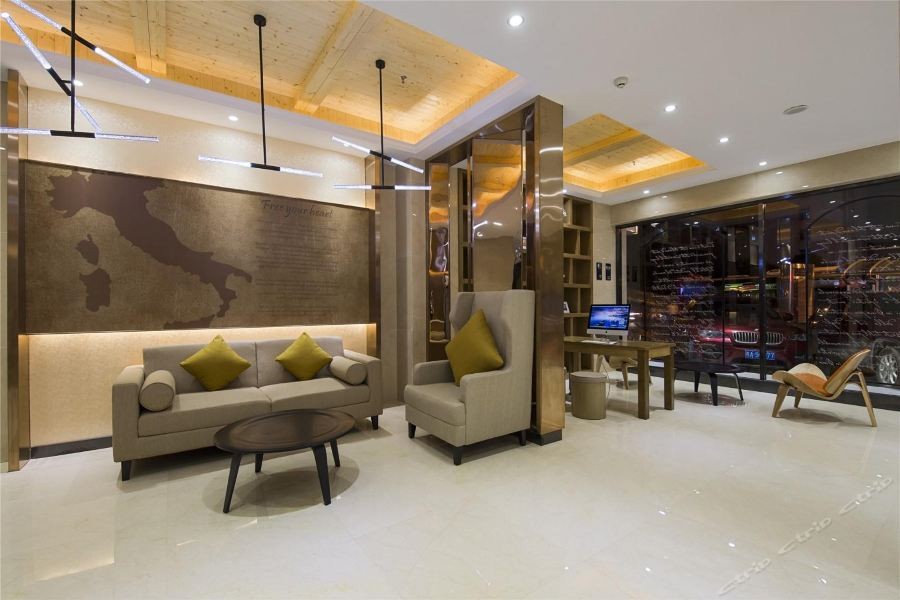 Yeste Hotel 6/11