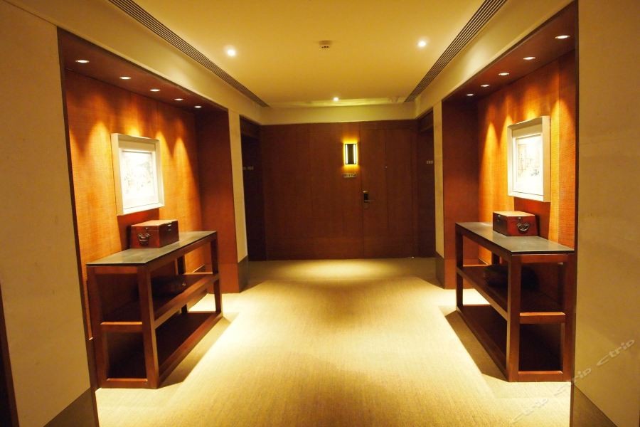 Ruili Hotel 22/40