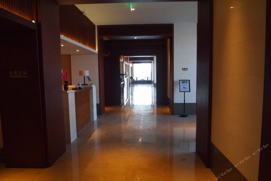 Ruili Hotel 27/40