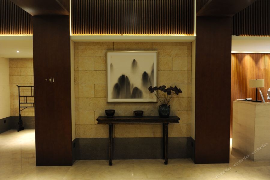 Ruili Hotel 28/40