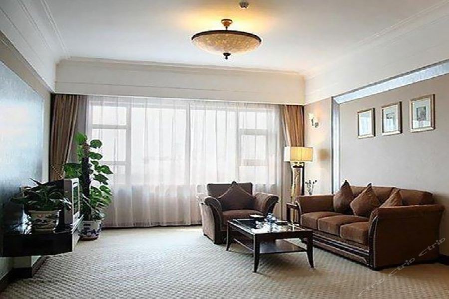 Exhibition International Hotel 10/19