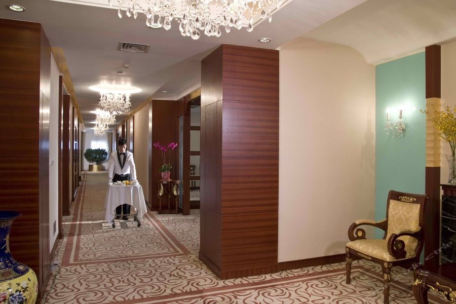 Exhibition International Hotel 14/19