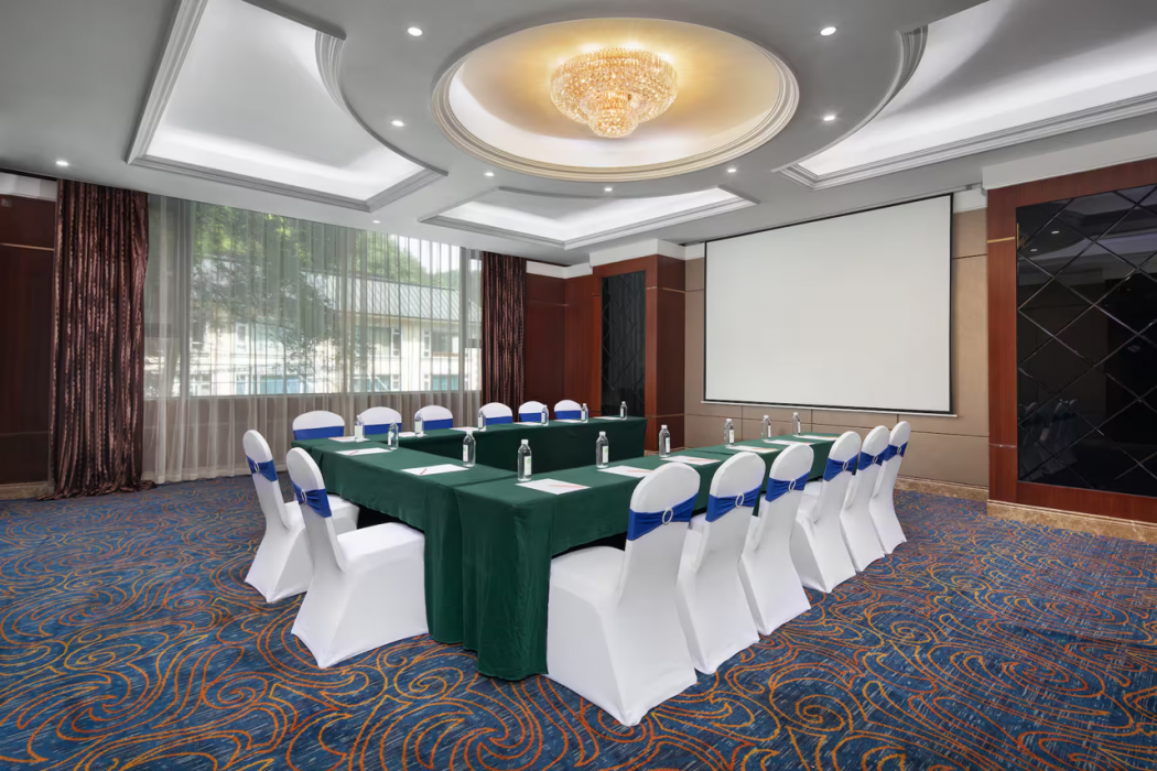 Wyndham Garden Chengdu Huashuiwan 10/30