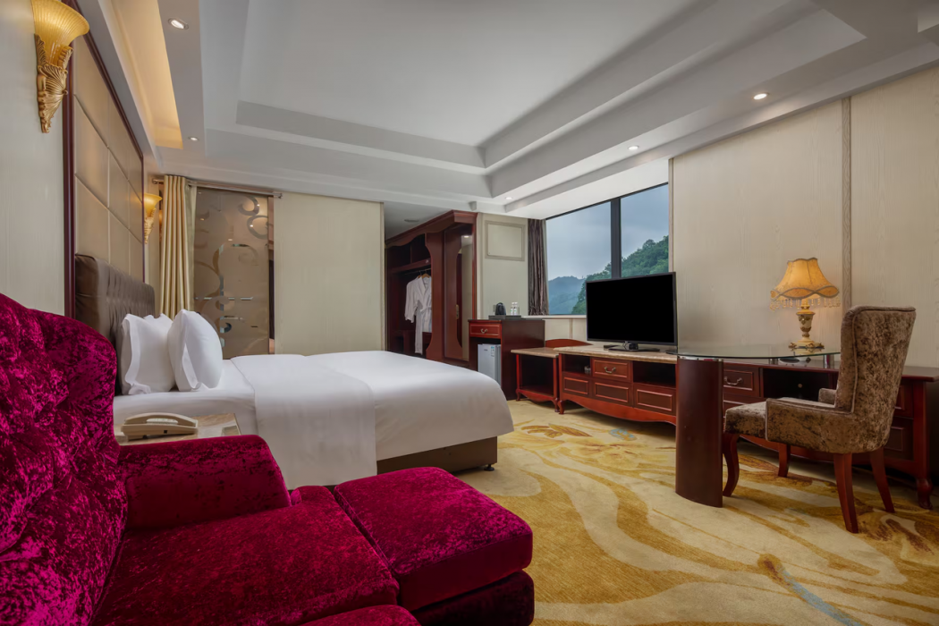 Wyndham Garden Chengdu Huashuiwan 6/30