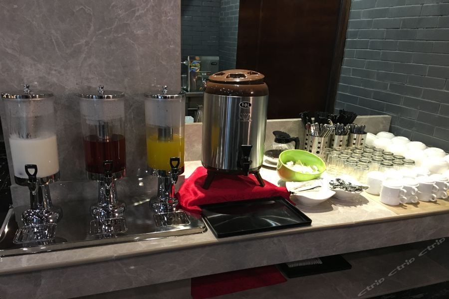 Chonpines Hotel (Yiwu International Trade City) 22/31