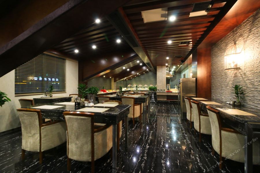 Chonpines Hotel (Yiwu International Trade City) 21/31
