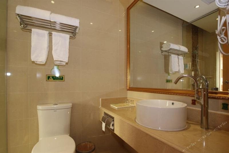 Vienna Hotel (Guilin Wanfu Square) 20/45