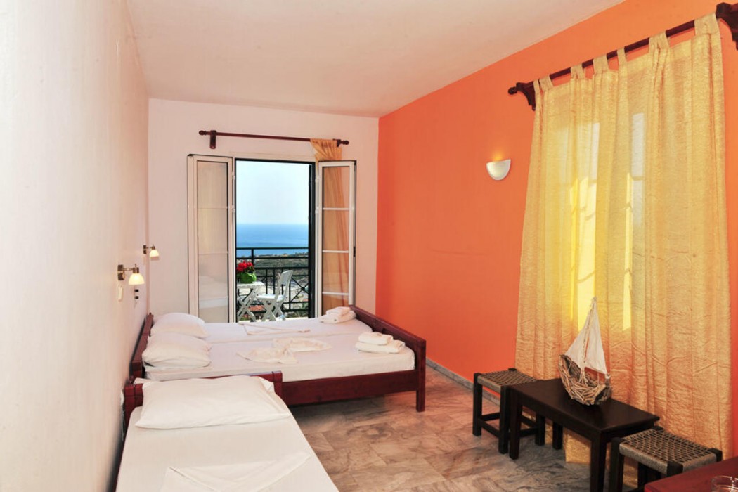 Mykali Hotel 24/74